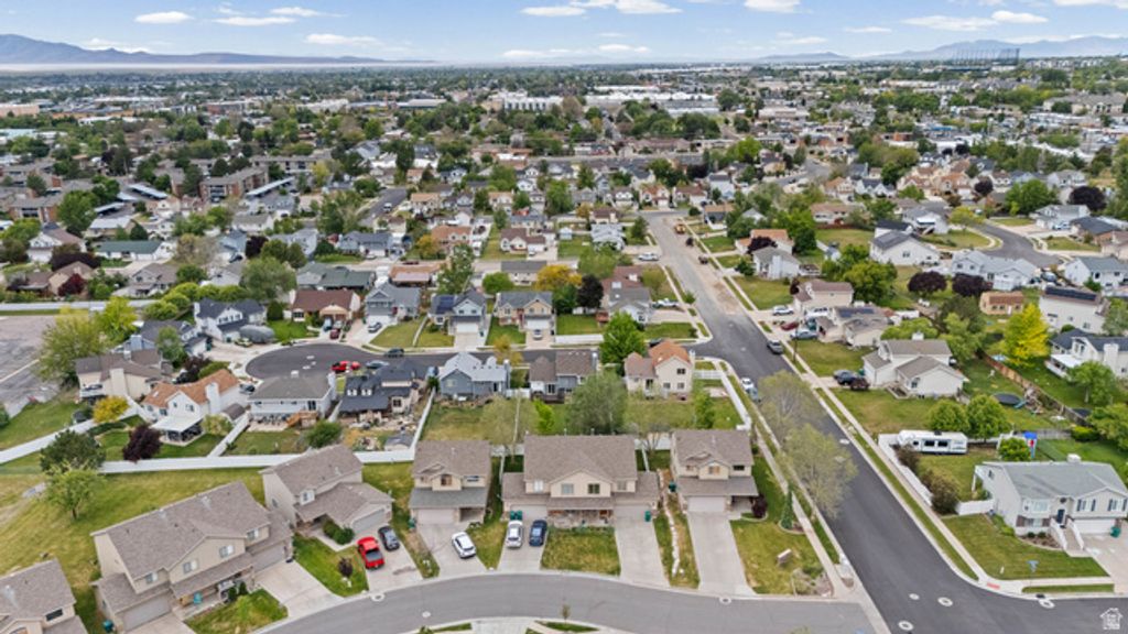 Image 26 of property listing at 1828 N 225 W, Layton, UT 84041