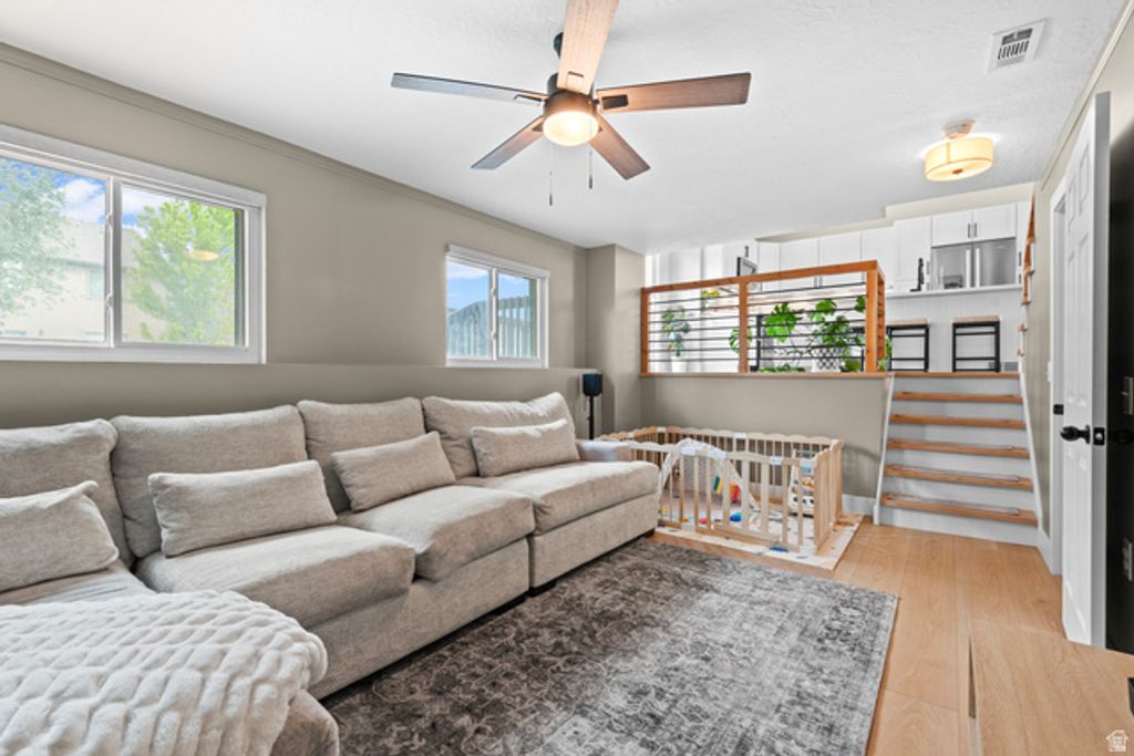 Image 8 of property listing at 1828 N 225 W, Layton, UT 84041