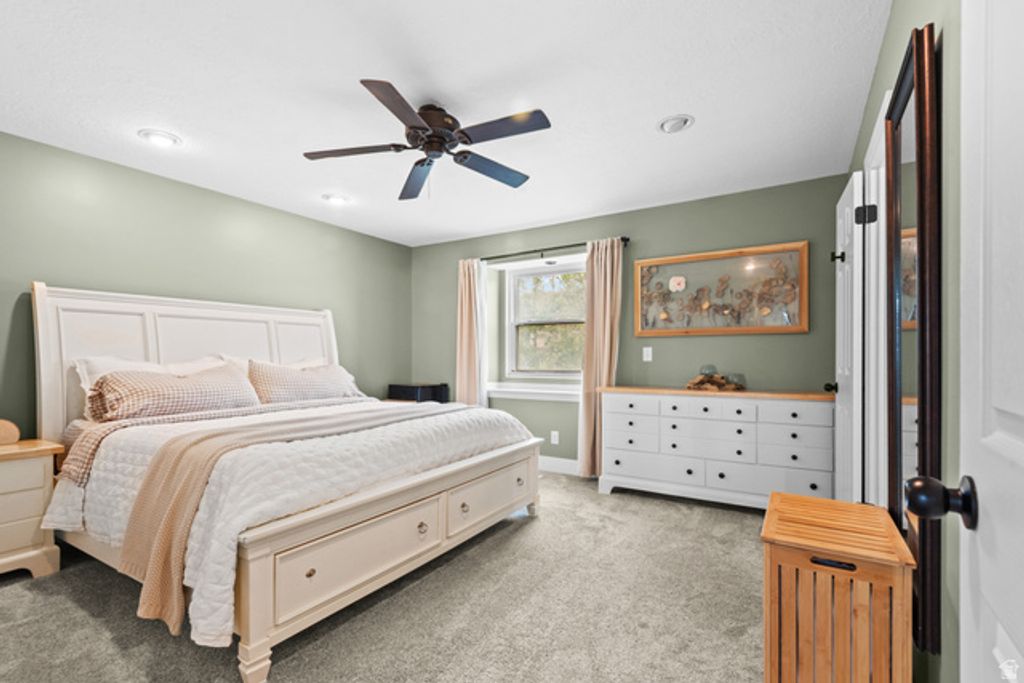Image 10 of property listing at 1828 N 225 W, Layton, UT 84041