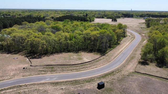 19996 Vintage Drive NW, Oak Grove, MN 55303