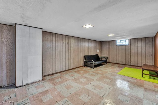 11215 Langton Avenue, Garfield Heights, OH 44125