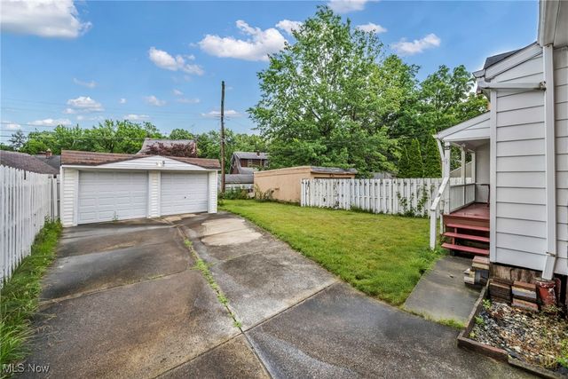 11215 Langton Avenue, Garfield Heights, OH 44125