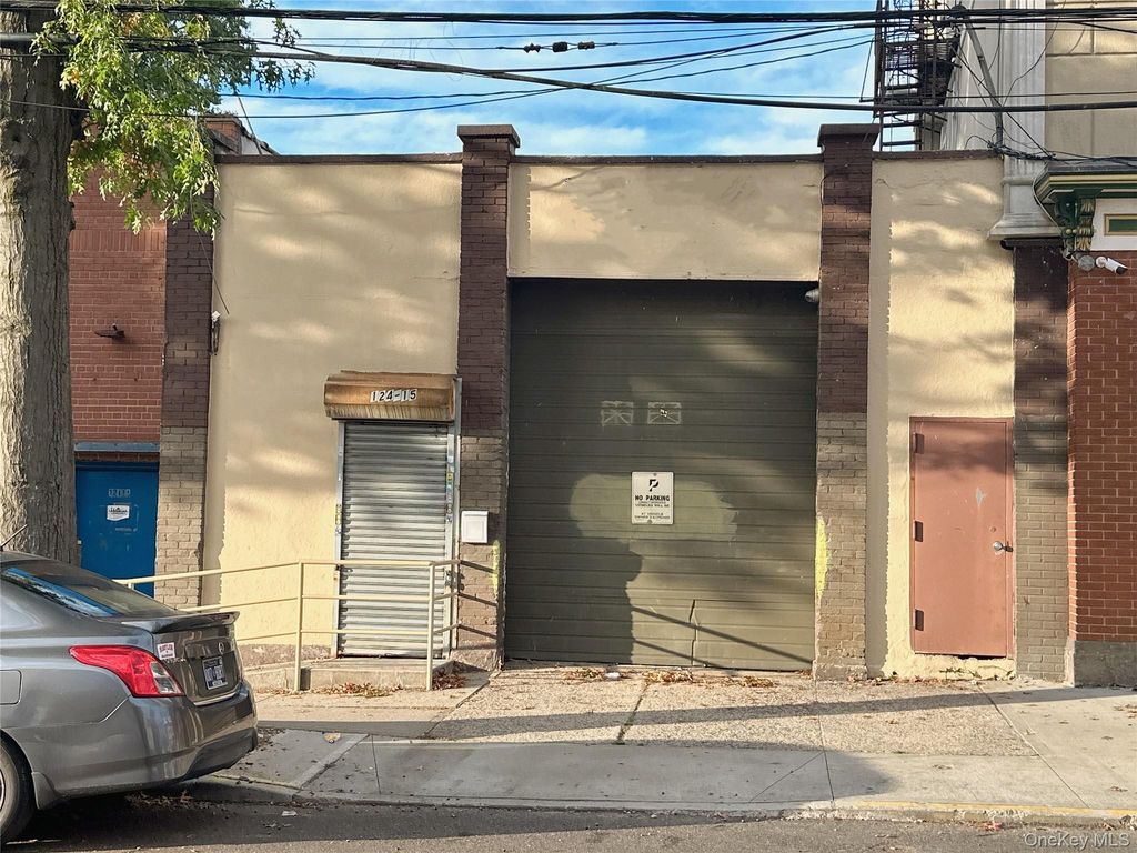 124-15 18th Avenue, College Point, NY 11356 — photo 2