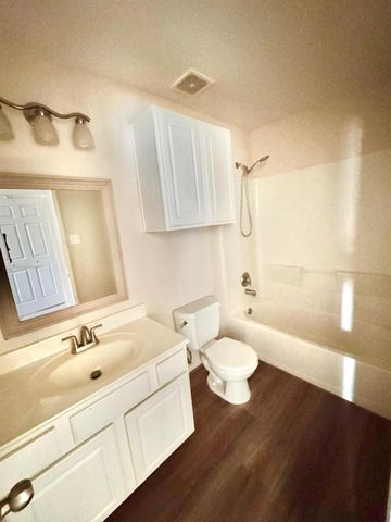 3947 Calgary Circle, Missouri City, TX 77459