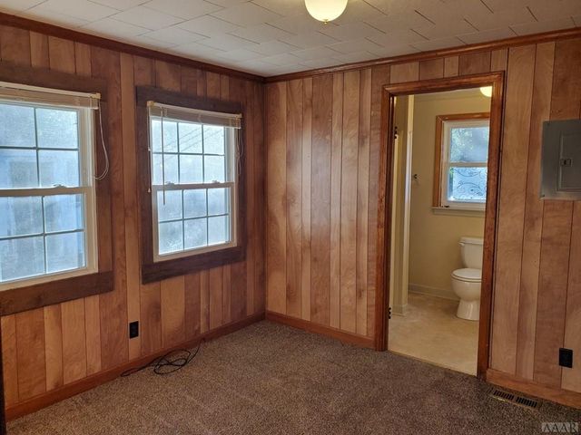 1302 Highland Avenue, Elizabeth City, NC 27909