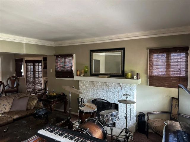339 W 76th, Los Angeles, CA 90003