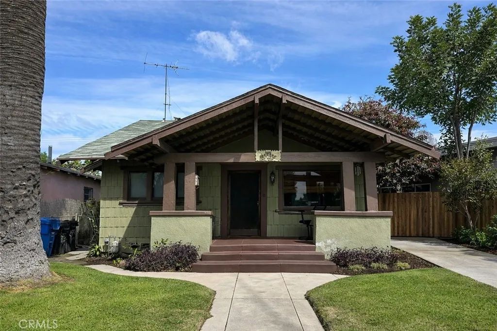 339 W 76th, Los Angeles, CA 90003