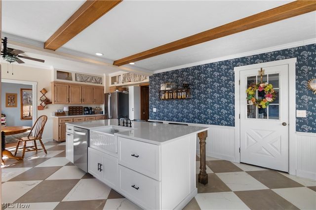 12450 Navarre Road SW, Navarre, OH 44662