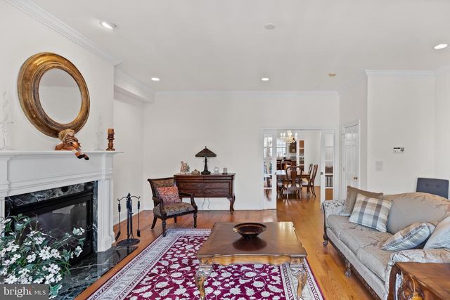 124 BAINBRIDGE ST, Philadelphia, PA 19147