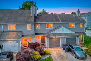 4 S MERRIMENT DR, Newark, DE 19702