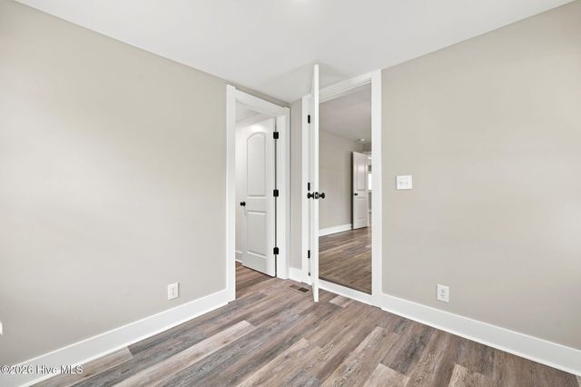 405 Greenview Drive N, Greenville, NC 27834