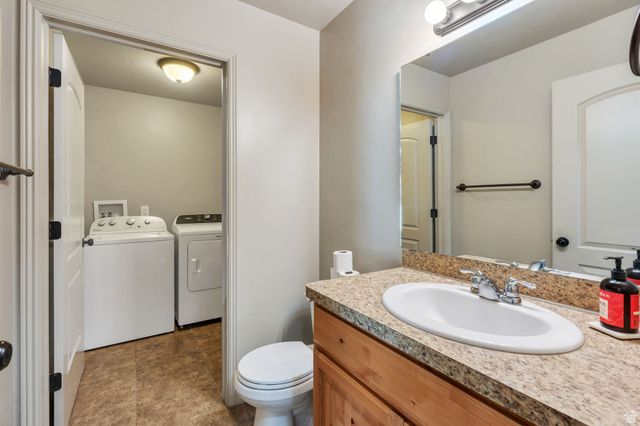 3268 W 1025 N, Layton, UT 84041