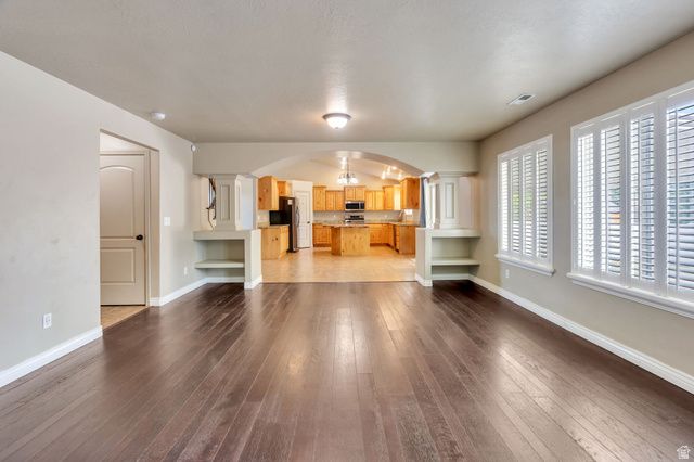 3268 W 1025 N, Layton, UT 84041