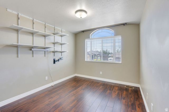 3268 W 1025 N, Layton, UT 84041
