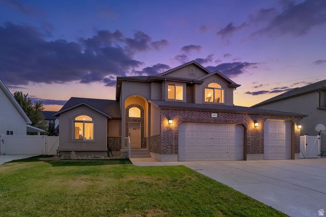 3268 W 1025 N, Layton, UT 84041