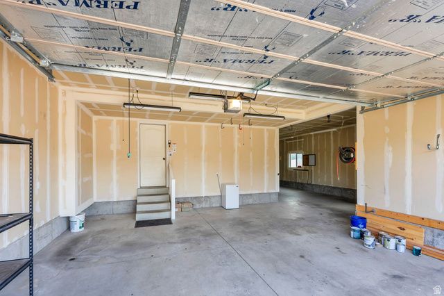 3268 W 1025 N, Layton, UT 84041