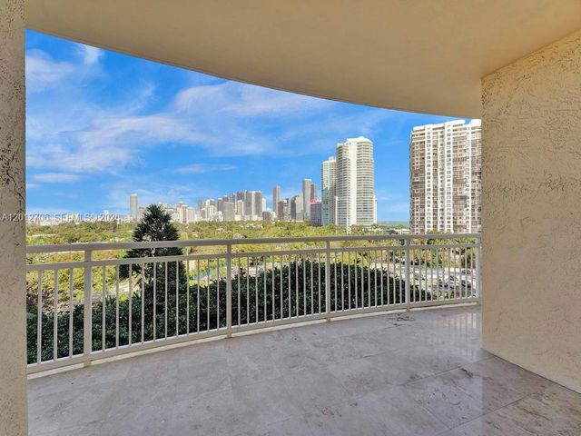2475 Brickell Ave 804, Miami, FL 33129