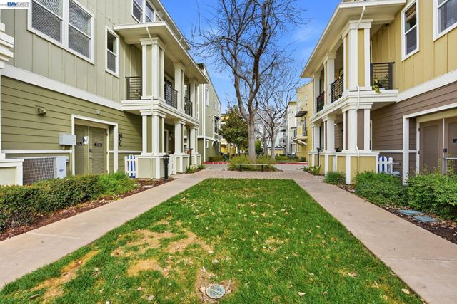 4463 Hyde Cmn 116, Fremont, CA 94538