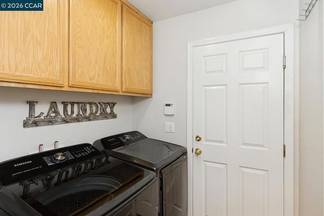 592 Ross Circle, Martinez, CA 94553