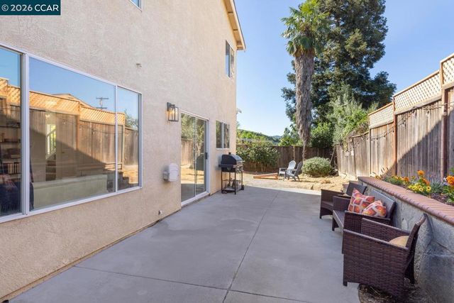 592 Ross Circle, Martinez, CA 94553