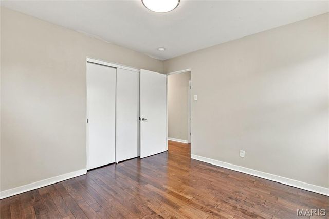 1146 Swarthmore Lane, St Louis, MO 63130
