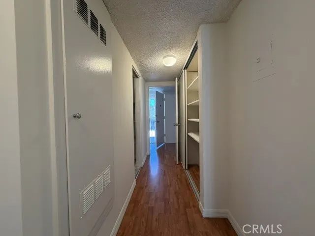 4575 Finley Avenue 4, Los Angeles, CA 90027