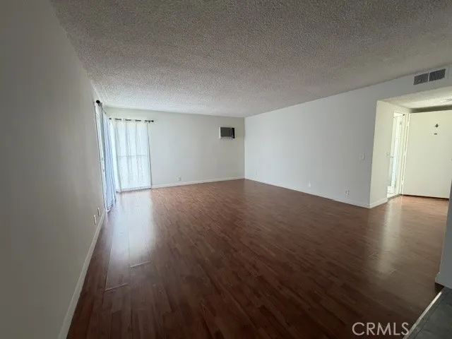 4575 Finley Avenue 4, Los Angeles, CA 90027