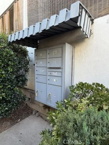 4575 Finley Avenue 4, Los Angeles, CA 90027