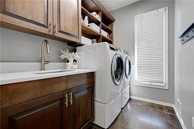 6000 W 142 Street, Overland Park, KS 66223