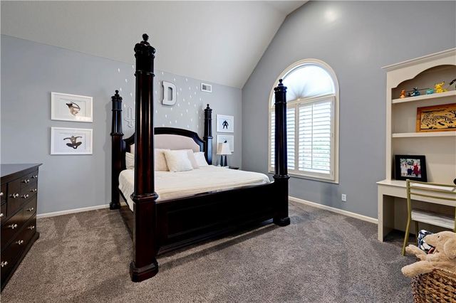 6000 W 142 Street, Overland Park, KS 66223