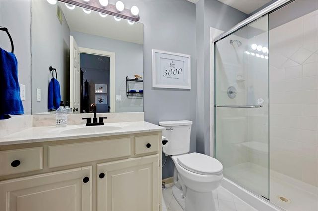 6000 W 142 Street, Overland Park, KS 66223