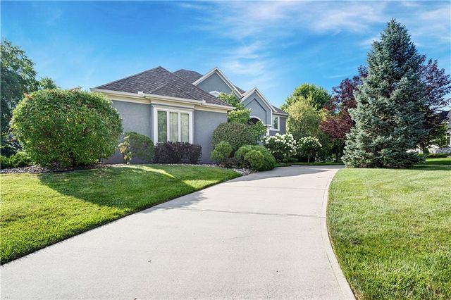 6000 W 142 Street, Overland Park, KS 66223