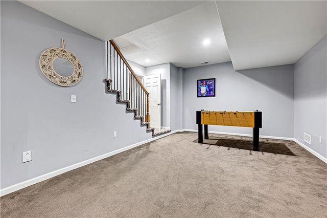 6000 W 142 Street, Overland Park, KS 66223