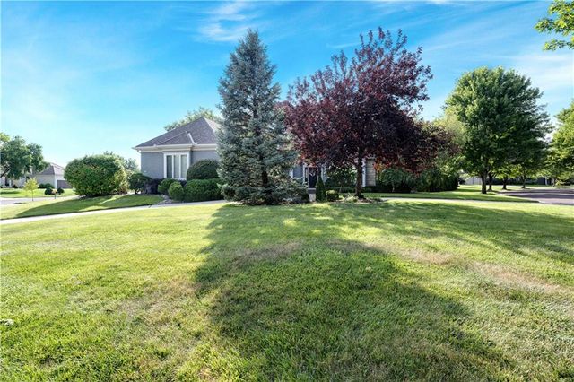 6000 W 142 Street, Overland Park, KS 66223
