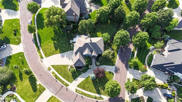 6000 W 142 Street, Overland Park, KS 66223