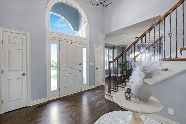 6000 W 142 Street, Overland Park, KS 66223