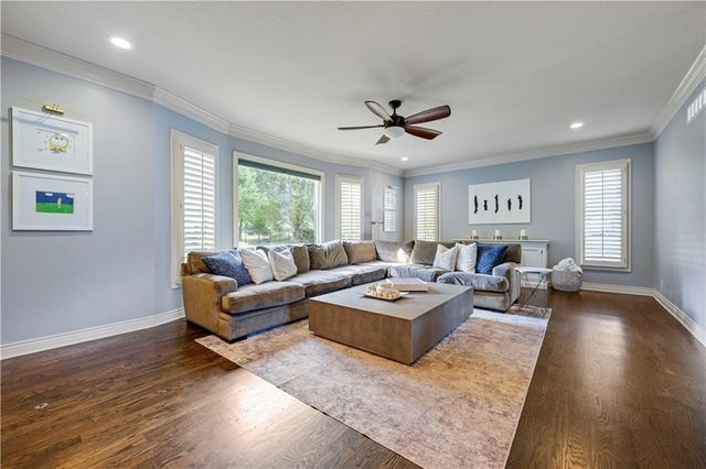 6000 W 142 Street, Overland Park, KS 66223