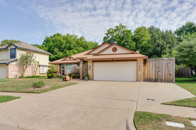 4948 Shady Oak Trail, Grand Prairie, TX 75052