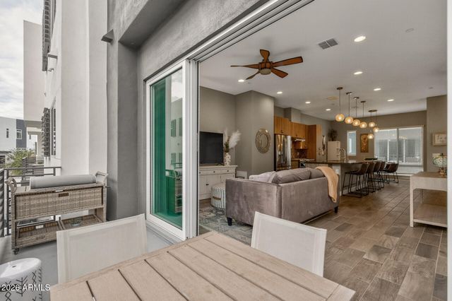 1717 E MORTEN Avenue 38, Phoenix, AZ 85020