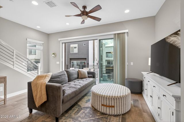 1717 E MORTEN Avenue 38, Phoenix, AZ 85020