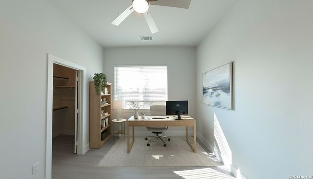 330 E Carson St Apt 2101, San Antonio, TX 78208