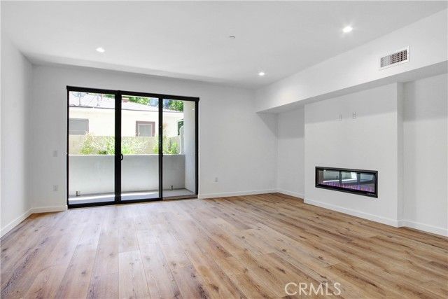 4409 Saugus 104, Sherman Oaks, CA 91404