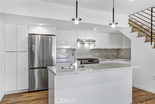 4409 Saugus 104, Sherman Oaks, CA 91404