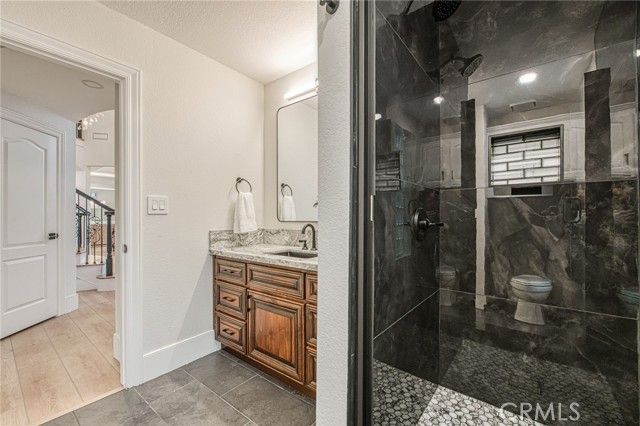 9381 N Woodmont Drive, Fresno, CA 93720