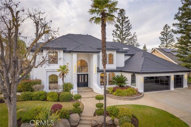 9381 N Woodmont Drive, Fresno, CA 93720