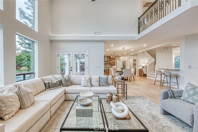 9381 N Woodmont Drive, Fresno, CA 93720