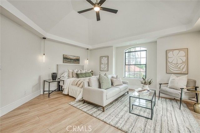 9381 N Woodmont Drive, Fresno, CA 93720