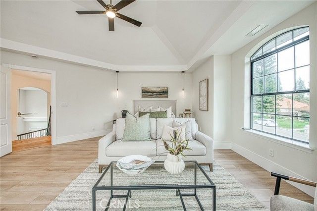 9381 N Woodmont Drive, Fresno, CA 93720