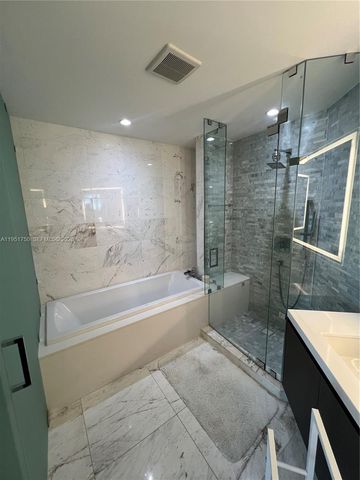 851 NE 1st Ave 3006, Miami, FL 33132