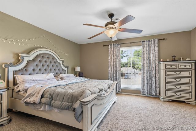 2114 Oakglen Drive, Ardmore, OK 73401